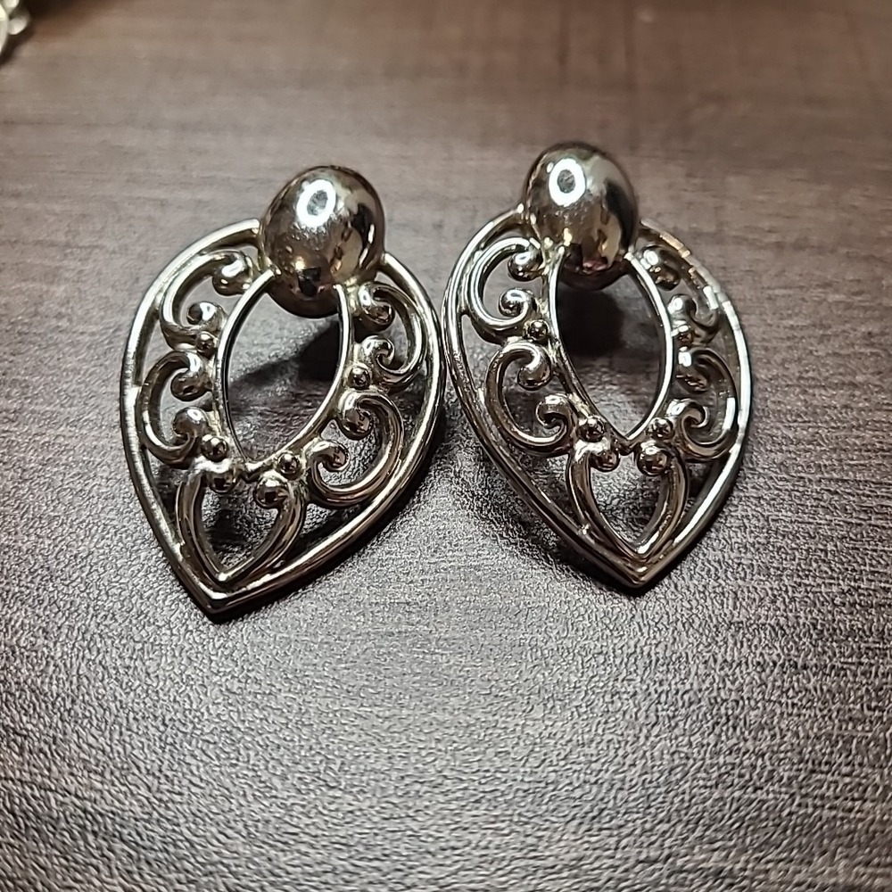 Silver Tone Earrings Ornate Openwork Filigree‎ Dangle Drop Pierced